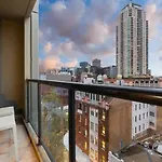 Kozyguru Haymarket Stylish City Studio Nha653- 906